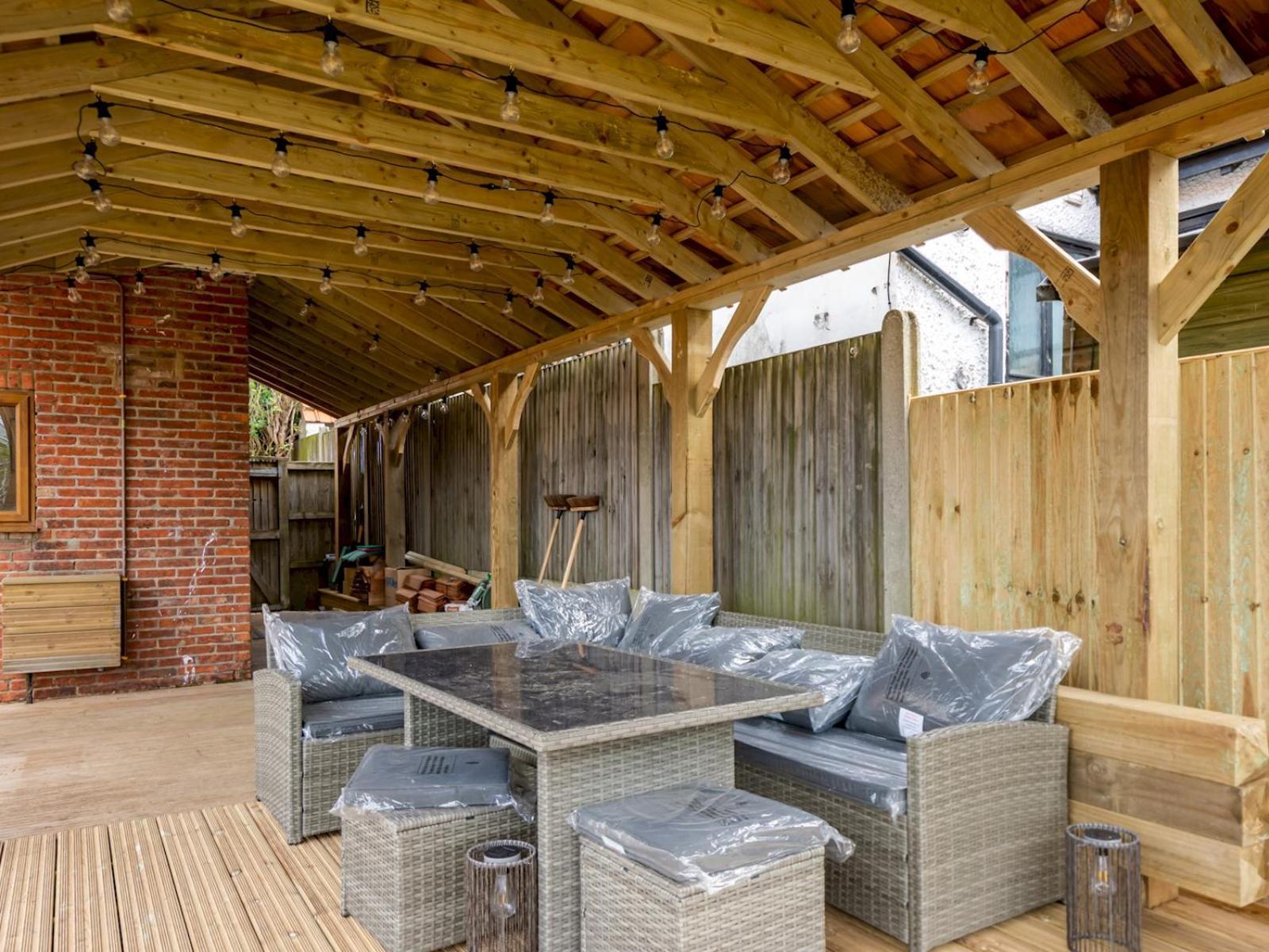 Pass The Keys Appletree Cottage - A Chic Seaside Home And Garden Уитстабл Экстерьер фото